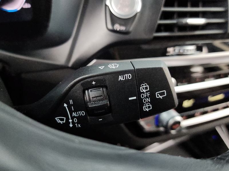 2020 BMW X3 xDrive 20i Luxury photo 28