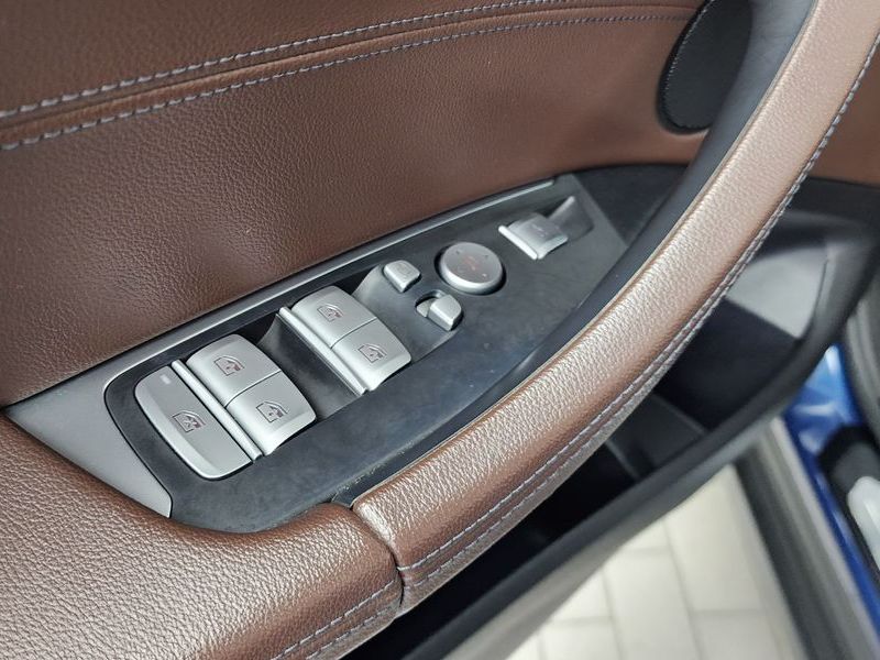 2020 BMW X3 xDrive 20i Luxury photo 29
