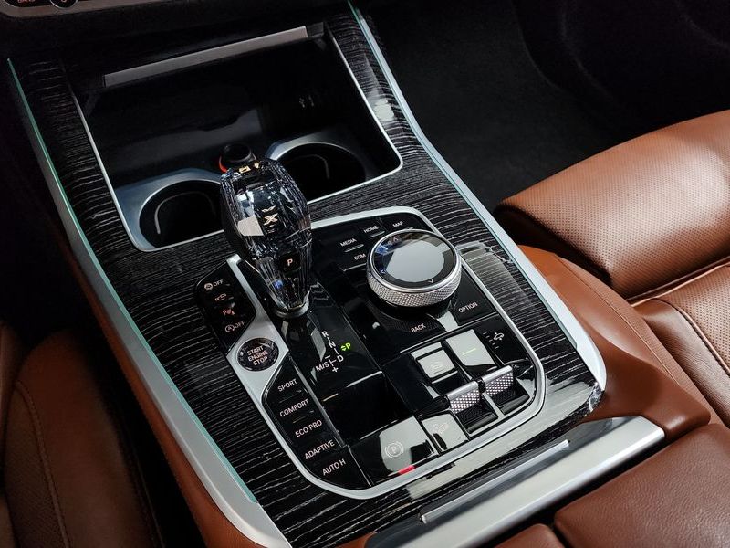 2022 BMW X7 xDrive 40i M Sport 6STR photo 9