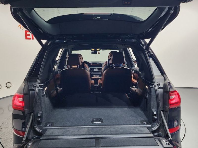 2022 BMW X7 xDrive 40i M Sport 6STR photo 29