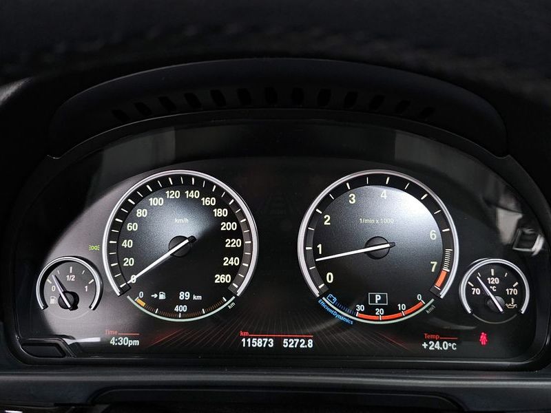 2012 BMW 5 Series 528i photo 8