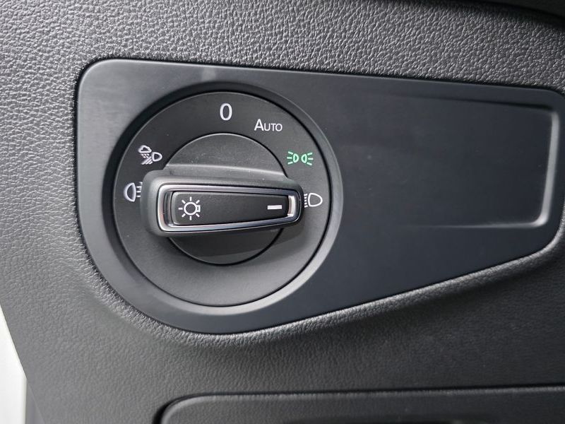 2022 Volkswagen Tiguan 2.0 TDI Premium photo 12