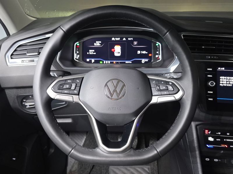 2022 Volkswagen Tiguan 2.0 TDI Premium photo 14