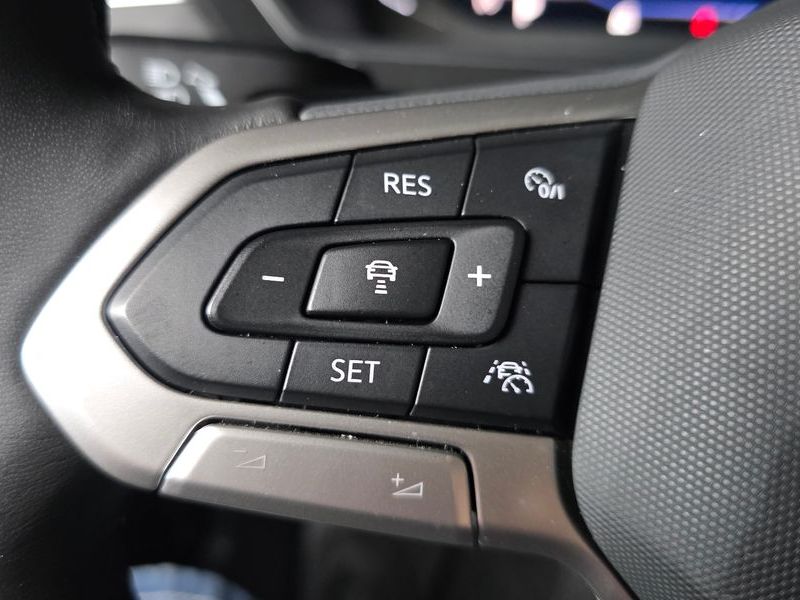 2022 Volkswagen Tiguan 2.0 TDI Premium photo 15