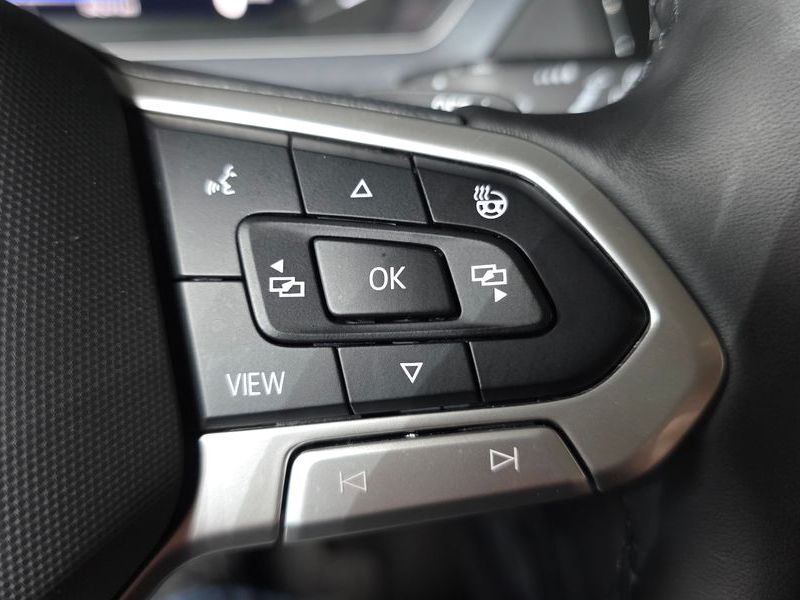 2022 Volkswagen Tiguan 2.0 TDI Premium photo 16