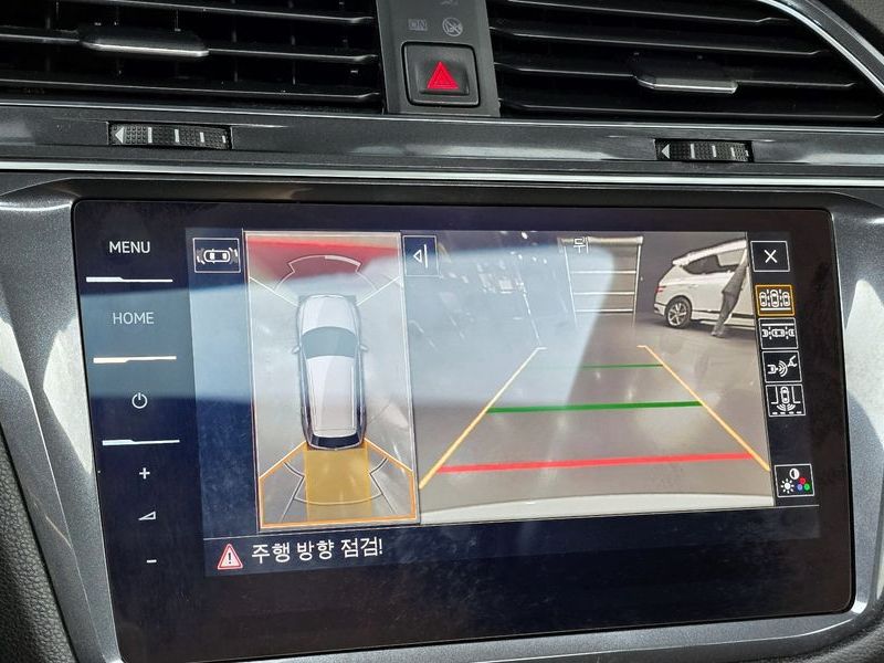 2023 Volkswagen Tiguan 2.0 TSI Prestige photo 17