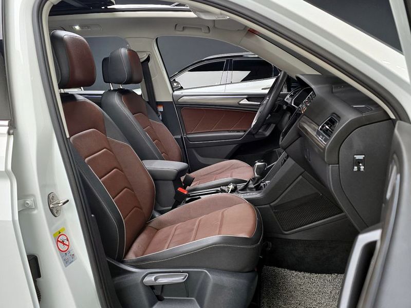 2023 Volkswagen Tiguan 2.0 TSI Prestige photo 27