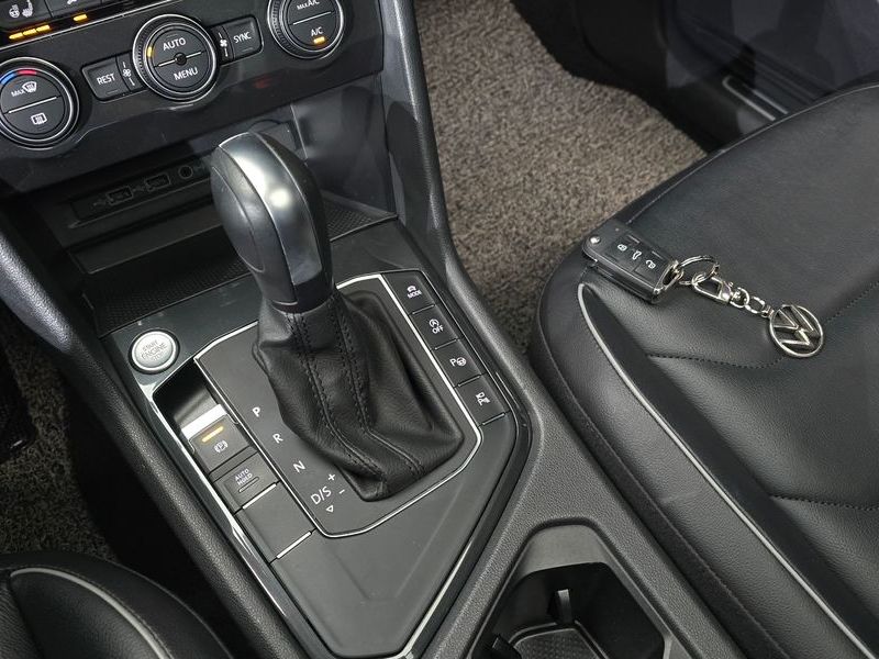 2020 Volkswagen Tiguan 2.0 TDI Prestige photo 9