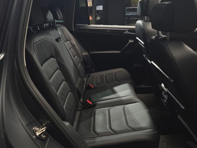 2020 Volkswagen Tiguan 2.0 TDI Prestige photo 12