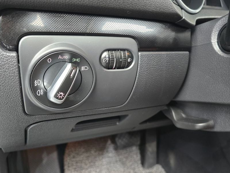 2012 Volkswagen Golf 1.4 TSI photo 16