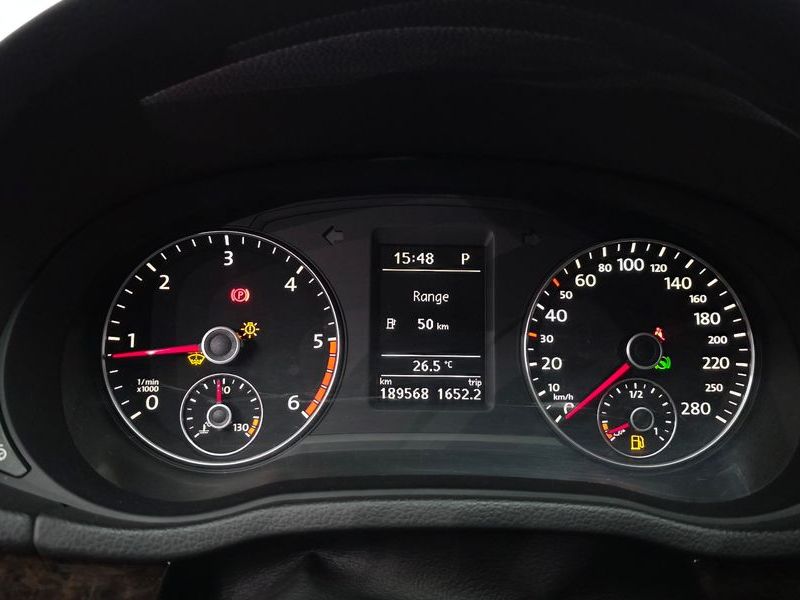 2015 Volkswagen Passat 2.0 TDI B7 photo 8