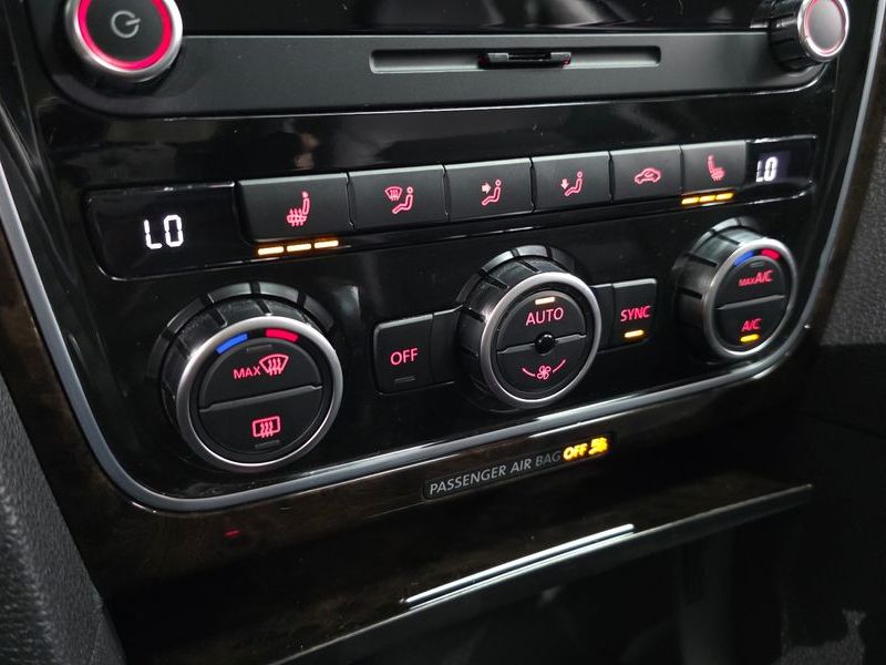 2015 Volkswagen Passat 2.0 TDI B7 photo 16