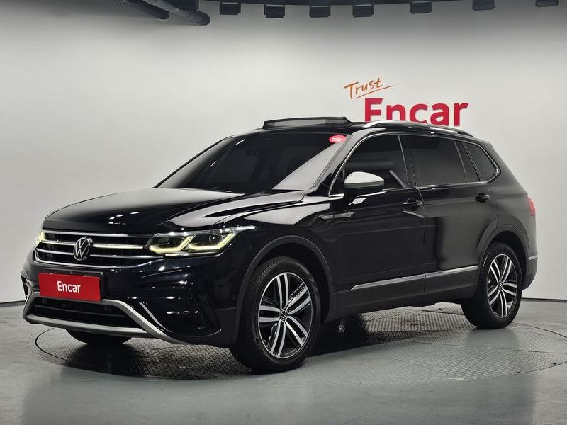 2023 Volkswagen Tiguan 2.0 TSI Prestige photo 1