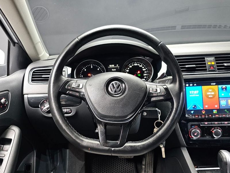 2015 Volkswagen Jetta 2.0 TDI BlueMotion 6th photo 12