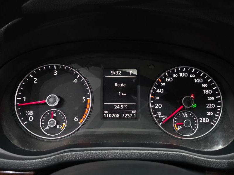 2013 Volkswagen Passat 2.0 TDI B7 photo 8