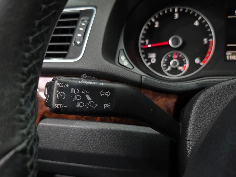 2013 Volkswagen Passat 2.0 TDI B7 photo 18