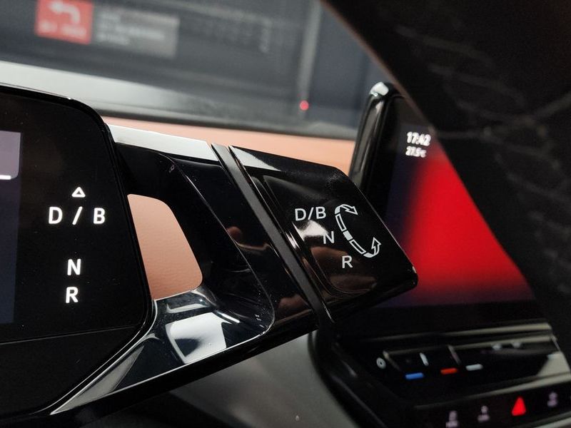 2023 Volkswagen ID.4 Pro Lite photo 9