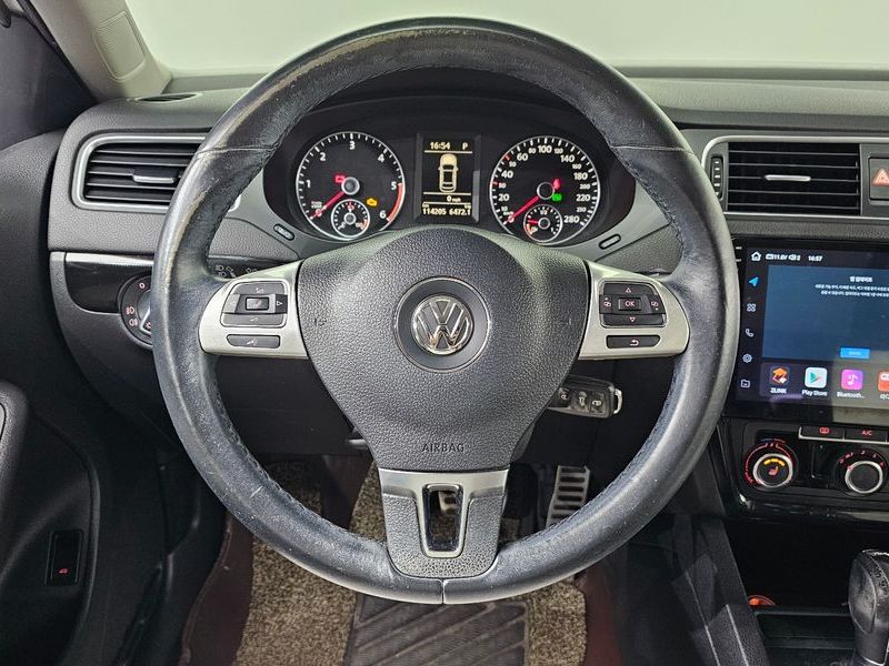 2014 Volkswagen Jetta 1.6 TDI Blue Motion 6th photo 15