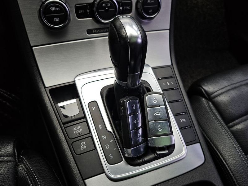 2012 Volkswagen New CC 2.0 TSI photo 9