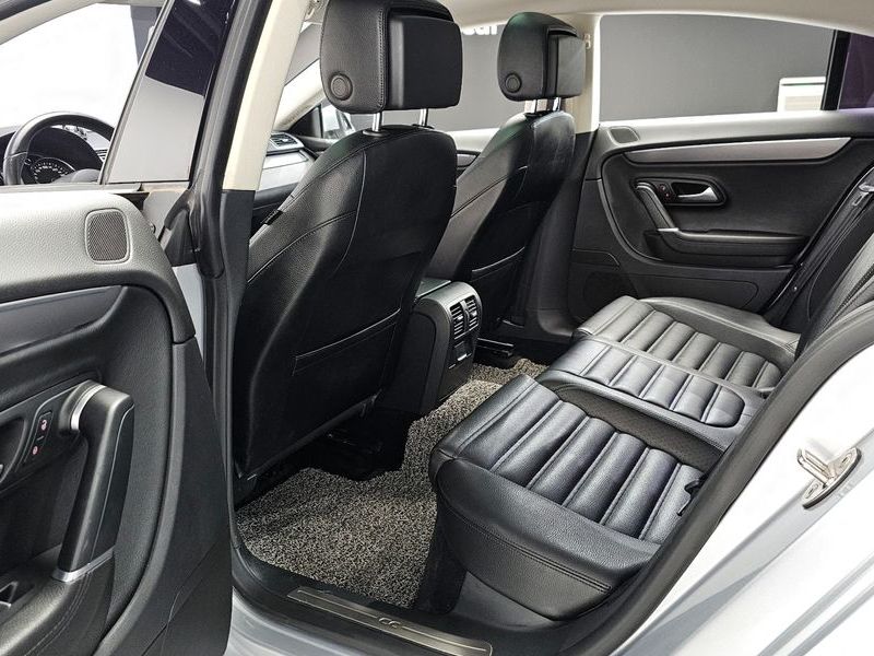 2012 Volkswagen New CC 2.0 TSI photo 11