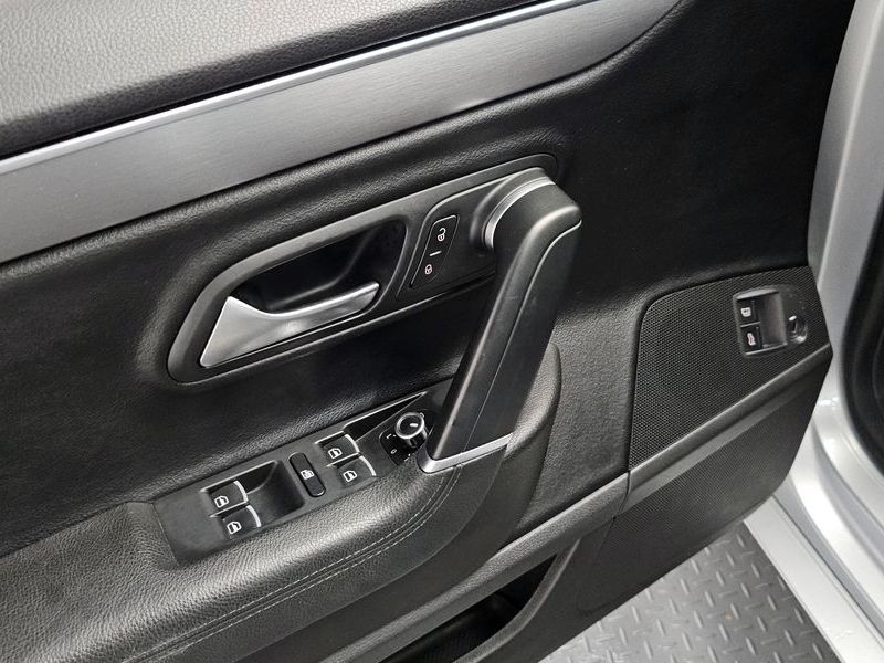 2012 Volkswagen New CC 2.0 TSI photo 17