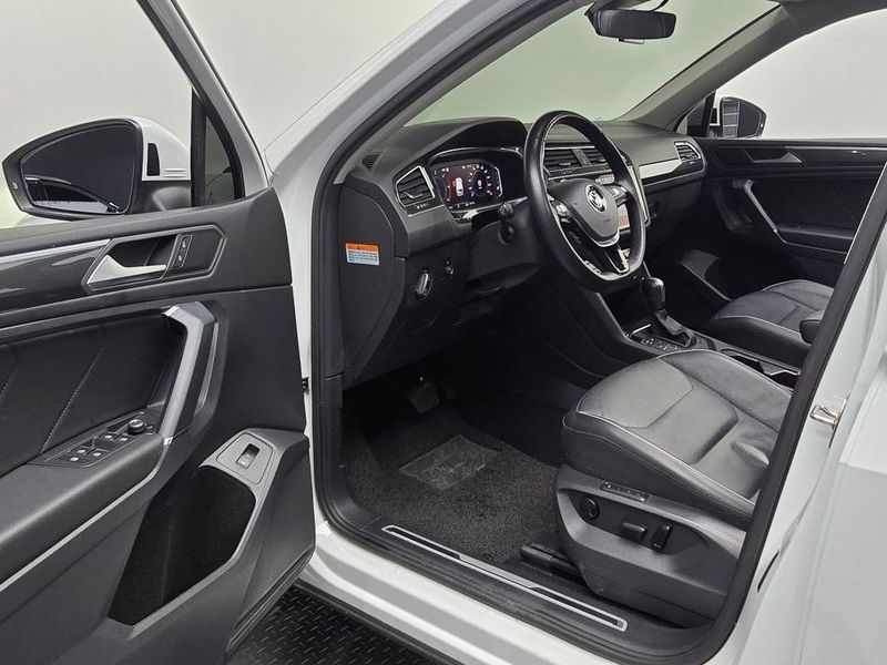 2020 Volkswagen Tiguan 2.0 TDI Prestige photo 10