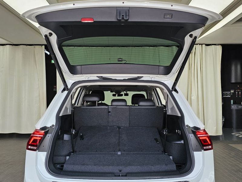 2023 Volkswagen Tiguan 2.0 TSI Prestige photo 20