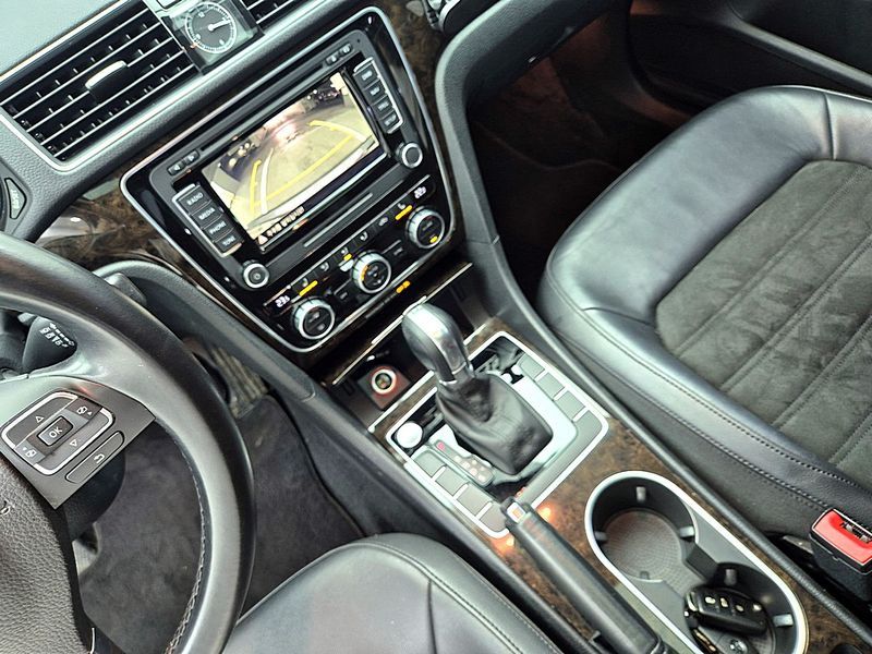 2015 Volkswagen Passat 2.0 TDI B7 photo 13