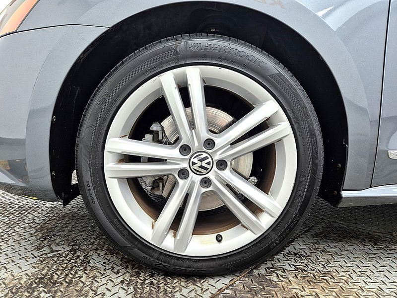 2015 Volkswagen Passat 2.0 TDI B7 photo 20