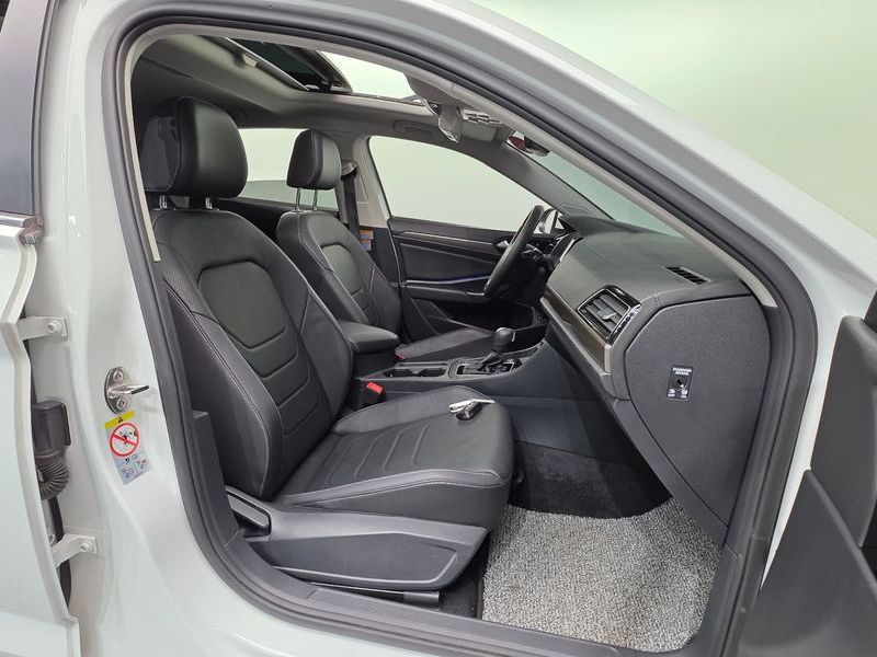 2021 Volkswagen Jetta 1.4 TSI Prestige photo 10