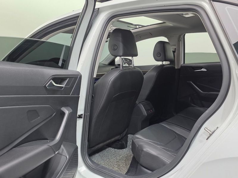 2021 Volkswagen Jetta 1.4 TSI Prestige photo 17