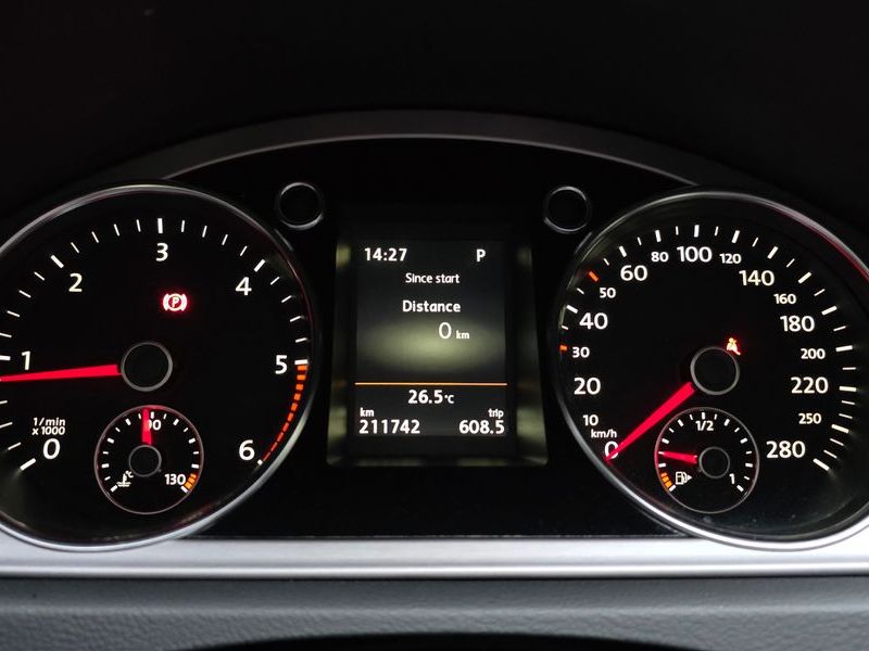 2016 Volkswagen New CC 2.0 TDI BlueMotion photo 8