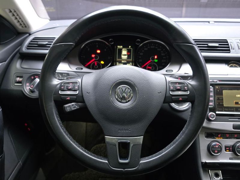 2016 Volkswagen New CC 2.0 TDI BlueMotion photo 13