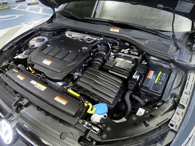 2025 Volkswagen Golf 2.0 TDI Prestige photo 19