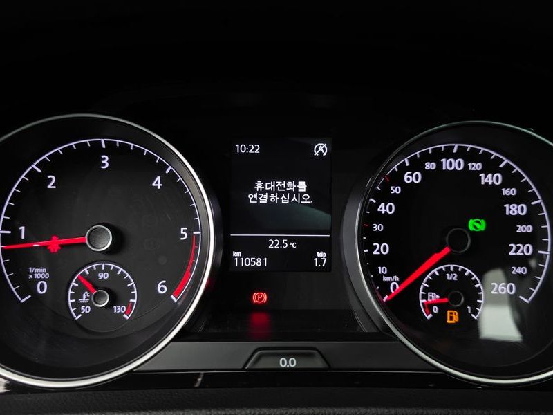 2015 Volkswagen Golf 2.0 TDI 40th Edition photo 8