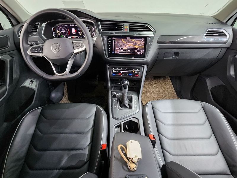 2023 Volkswagen Tiguan 2.0 TDI Prestige photo 7