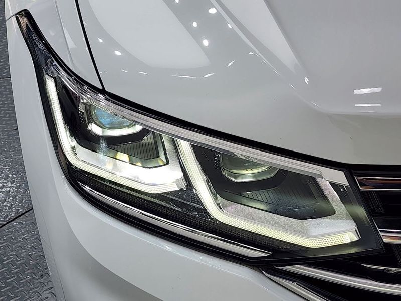 2023 Volkswagen Tiguan 2.0 TDI Prestige photo 22