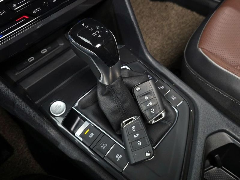 2023 Volkswagen Tiguan 2.0 TSI Prestige photo 9