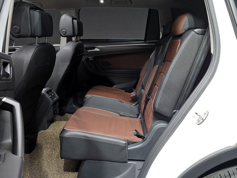 2023 Volkswagen Tiguan 2.0 TSI Prestige photo 12