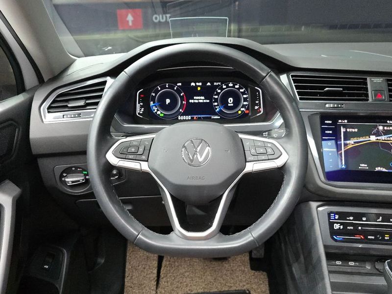 2023 Volkswagen Tiguan 2.0 TSI Prestige photo 13