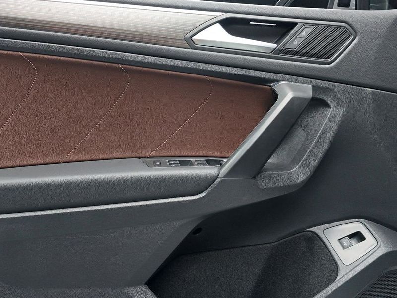 2023 Volkswagen Tiguan 2.0 TSI Prestige photo 24