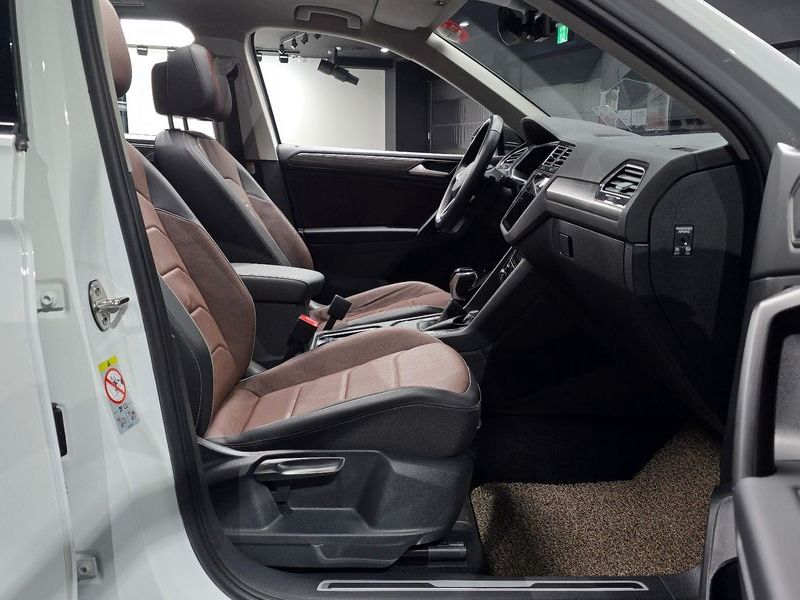 2023 Volkswagen Tiguan 2.0 TSI Prestige photo 26