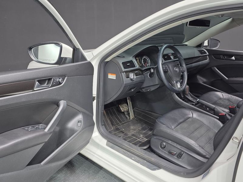 2015 Volkswagen Passat 1.8 TSI Sport B7 photo 10