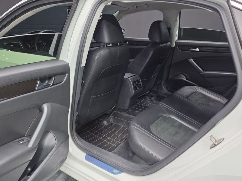 2015 Volkswagen Passat 1.8 TSI Sport B7 photo 12