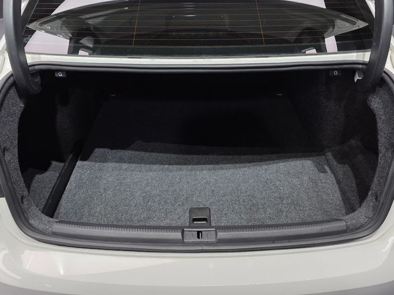 2015 Volkswagen Passat 1.8 TSI Sport B7 photo 17