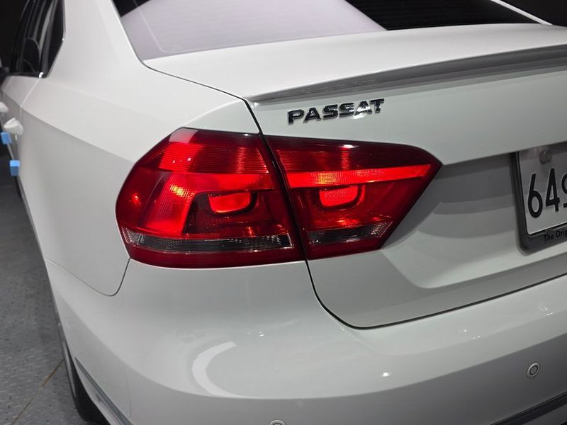 2015 Volkswagen Passat 1.8 TSI Sport B7 photo 23