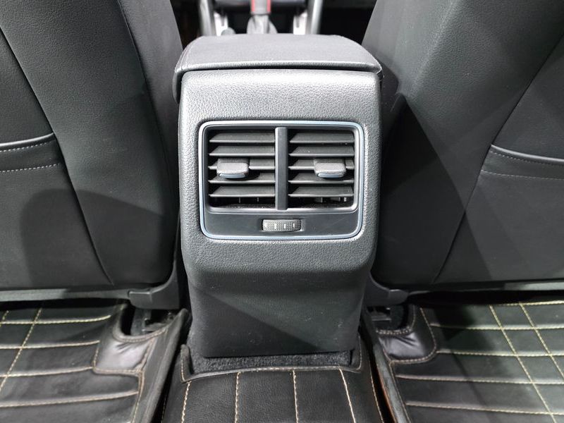 2015 Volkswagen Passat 1.8 TSI Sport B7 photo 29