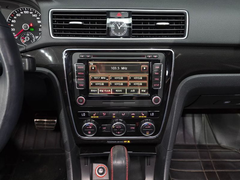 2015 Volkswagen Passat 1.8 TSI Sport B7 photo 30