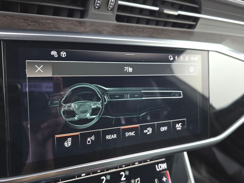 2021 Audi A7 55 TFSI Quattro Premium photo 12