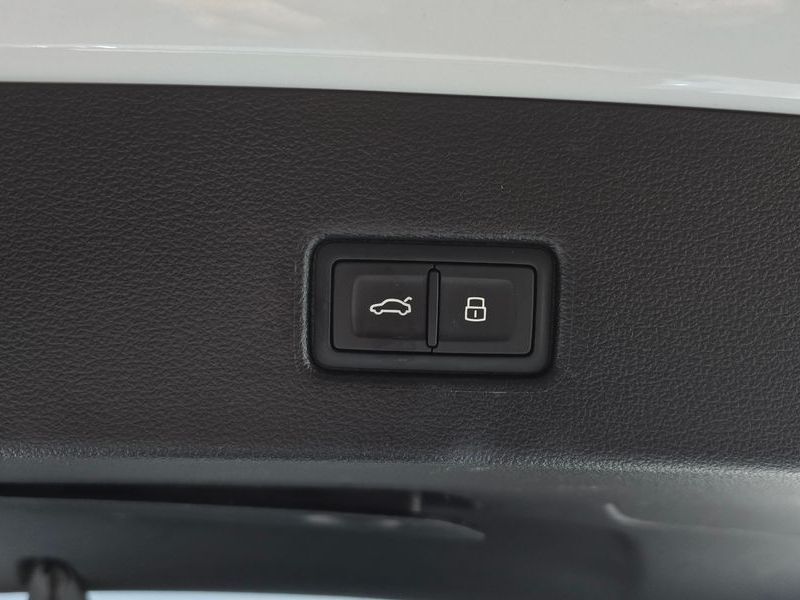2021 Audi A7 55 TFSI Quattro Premium photo 18
